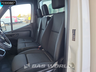 Mercedes-Benz Sprinter 317 CDI Laadklep Automaat 170PK Bakwagen Airco Cruise MBUX CarPlay DHollandia Euro6 Meubelbak Koffer Airco Cruise control foto 13