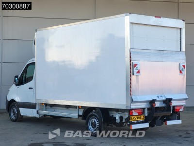 Mercedes-Benz Sprinter 317 CDI Laadklep Automaat 170PK Bakwagen Airco Cruise MBUX CarPlay DHollandia Euro6 Meubelbak Koffer Airco Cruise control foto 2