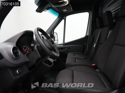 Mercedes-Benz Sprinter 317 CDI Nieuw Model Automaat 170PK L2H2 LED Airco Cruise Camera 10inch MBUX CarPlay Parkeersensoren Euro6 L3 Airco Cruise control foto 3