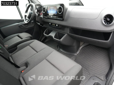 Mercedes-Benz Sprinter 317 CDI Nieuw Model Automaat 170PK L2H2  Navi Airco Cruise Camera Parkeersensoren 10inch MBUX CarPlay Euro6 L2 Airco Cruise control foto 12