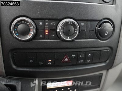 Mercedes-Benz Sprinter 516 CDI Automaat Dubbellucht L2H2 Trekhaak Airco Cruise Parkeersensoren v+a Stoelverwarming Euro6 L2 Airco Trekhaak Cruise control 17
