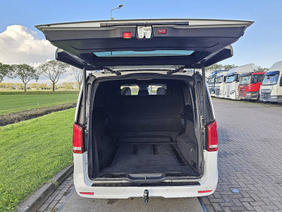 Mercedes-Benz V-KLASSE 300 CDI L3 XL Dubbele Cabine 4Mmatic AMG Night-Pakket Burmester Elektrische Zijdeuren Trekhaak Leer 236PK! foto 13