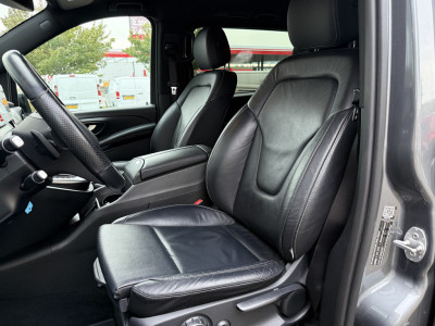 Mercedes-Benz V-klasse 220d Lang DC Avantgarde Edition AMG | Facelift | Trekhaak afn. | Leder | 360 Cam. | Burmester foto 12