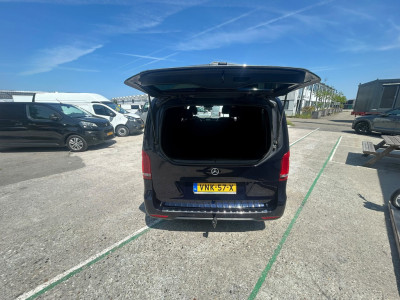 Mercedes-Benz V-klasse 300d Lang DC amg 239 pk 14