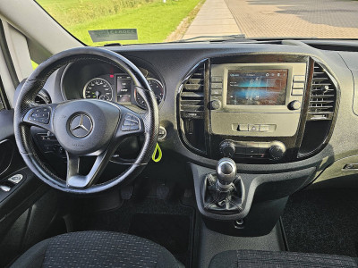 Mercedes-Benz VITO 110 L2 LED Euro6 Carplay Lane-Assist CruiseControl Mf-Stuurwiel 270Gr-Achterdeuren Camera! foto 8