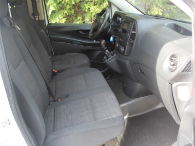 Mercedes-Benz Vito 109 CDI Functional Lang 88PK | Airco | Cruise Control | Trekhaak foto 15