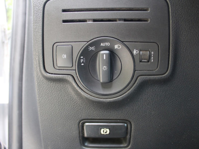 Mercedes-Benz Vito 109 CDI Functional Lang 88PK | Airco | Cruise Control | Trekhaak foto 17