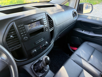 Mercedes-Benz Vito 109 CDI Lang|NAP|airco|cruise control|bluetooth|lederen bekleding|achterklep|drie zitplaatsen|elektrisch pakket foto 14