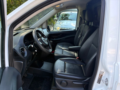 Mercedes-Benz Vito 109 CDI Lang|NAP|airco|cruise control|bluetooth|lederen bekleding|achterklep|drie zitplaatsen|elektrisch pakket foto 20