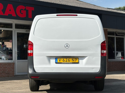 Mercedes-Benz Vito 109 CDI Lang|NAP|airco|cruise control|bluetooth|lederen bekleding|achterklep|drie zitplaatsen|elektrisch pakket foto 7