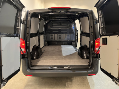 Mercedes-Benz Vito 110 CDI Extra Lang RWD / Euro 6 / Airco / Cruise Control / CarPlay / Camera / 3-Zits / 24.000 KM !! foto 5