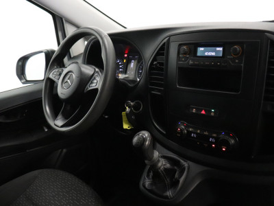 Mercedes-Benz Vito 110 CDI Lang EURO 6 - Airco - Cruise - PDC - Trekhaak - € 17.900,- Excl. 3