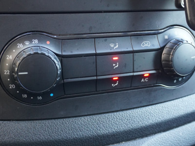 Mercedes-Benz Vito 110 CDI XL EURO 6 - Airco - Camera - Carplay - €12.950,- Excl. foto 11