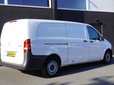 Mercedes-Benz Vito 110 CDI XL EURO 6 - Airco - Camera - Carplay - €12.950,- Excl. foto 2
