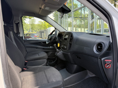 Mercedes-Benz Vito 111 CDI Functional | Trekhaak | Cruisec. | Airco | PDC foto 11