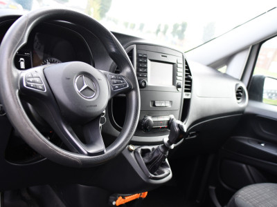 Mercedes-Benz Vito 111 CDI L2 Edition Camera, Cruise, Airco, 115pk, Multimedia, NAVI, Uniek! foto 2