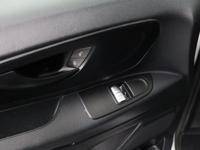 Mercedes-Benz Vito 114BlueTEC 7G-Tronic Automaat Personenbus | 9-Persoons | Extra Lang | Prijs incl BTW EUR 23958,-- | Airco | Cruise | 2-2-2-3 Stoelopstelling foto 8