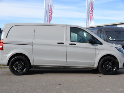 Mercedes-Benz Vito 114 CDI 1.9 PB Edition FACELIFT! Camera, Cruise, Carplay, Multimedia, Automaat, 136pk, Sensoren, Uniek! foto 10