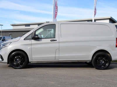 Mercedes-Benz Vito 114 CDI 1.9 PB Edition FACELIFT! Camera, Cruise, Carplay, Multimedia, Automaat, 136pk, Sensoren, Uniek! foto 9