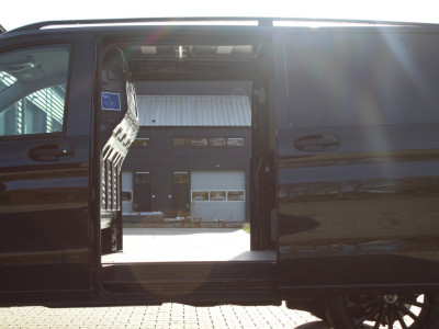 Mercedes-Benz Vito 114 CDI 136Pk L2 Automaat | Black Edition | Vol opties! foto 13