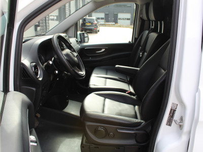 Mercedes-Benz Vito 114 CDI 136Pk Lang L2 2X Schuifdeur | LED | Trekhaak foto 3