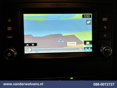 Mercedes-Benz Vito 114 CDI 136pk L2H1 Euro6 Airco | Camera | LED | Trekhaak | Cruisecontrol | Stoelverwarming Parkeersensoren, Bijrijdersbank foto 6