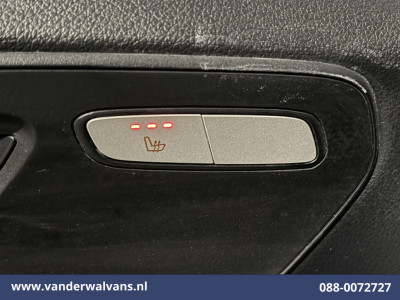 Mercedes-Benz Vito 114 CDI 136pk L2H1 Euro6 Airco | Camera | LED | Trekhaak | Cruisecontrol | Stoelverwarming Parkeersensoren, Bijrijdersbank foto 9