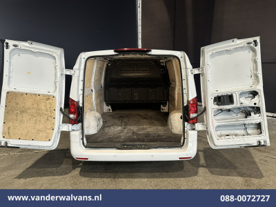 Mercedes-Benz Vito 114 CDI 136pk L2H1 Euro6 Airco | Camera | Navigatie | Cruisecontrol | Apple Carplay Android Auto, Parkeersensoren, Bijrijdersbank, Bumper in de kleur. foto 13