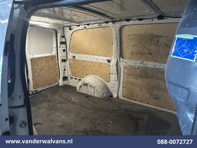 Mercedes-Benz Vito 114 CDI 136pk L2H1 Euro6 Airco | Camera | Navigatie | Cruisecontrol | Apple Carplay Android Auto, Parkeersensoren, Bijrijdersbank, Bumper in de kleur. foto 14