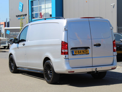 Mercedes-Benz Vito 114 CDI Automaat  Black Edition | LED | Leder | 1 eigenaar foto 6