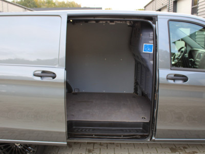 Mercedes-Benz Vito 114 CDI Automaat L2 | Trekhaak | Camera | Achterklep foto 18