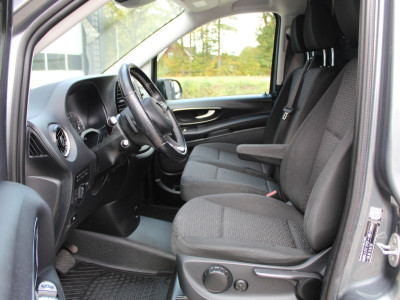 Mercedes-Benz Vito 114 CDI Automaat L2 | Trekhaak | Camera | Achterklep foto 3