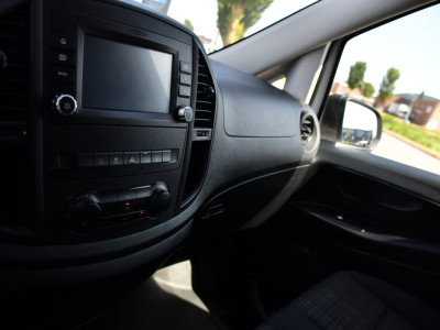 Mercedes-Benz Vito 114 CDI L2 Edition Camera, Cruise, Standkachel, Automaat, Trekhaak, 143pk, Multimedia, Stoelverwarming, Uniek! foto 19