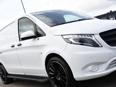 Mercedes-Benz Vito 114 CDI L2 Edition MARGE! Camera, Cruise, 190pk, Automaat, CarBolt, 2 Stoelen, LED, Uniek! 19