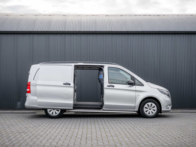Mercedes-Benz Vito 114 CDI L2H1 | 140PK | Automaat | Camera | Cruise | 1e Eigenaar | PDC |  Zijschuifdeur L+R | Climatronic | Trekhaak foto 8