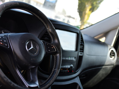 Mercedes-Benz Vito 114 CDI L3 Black Edition Camera, Cruise, Carplay, LED, Automaat, Multimedia, Trekhaak, Uniek! foto 2