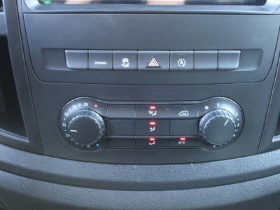 Mercedes-Benz Vito 114 CDI Lang L2 Automaat | Facelift | LED | Black Edition foto 13