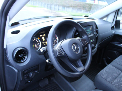 Mercedes-Benz Vito 114 CDI Lang L2 Automaat | Trekhaak | Camera | Parkeersensoren foto 2