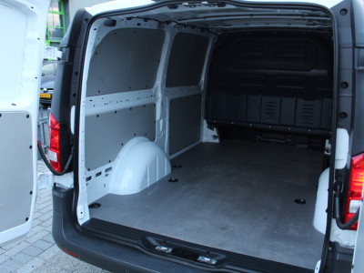 Mercedes-Benz Vito 114 CDI Lang L2 Automaat | Trekhaak | Camera | Parkeersensoren foto 9