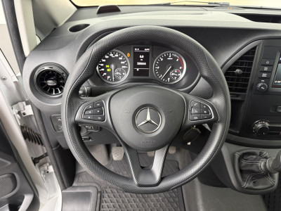 Mercedes-Benz Vito 114CDi Lang | Achterdeuren ( 2023 ) | Airco | Cruise | 3-Zits | Trekhaak | Betimmering foto 14