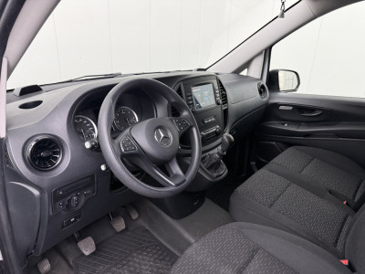 Mercedes-Benz Vito 114CDi Lang | Achterdeuren ( 2023 ) | Airco | Cruise | 3-Zits | Trekhaak | Betimmering foto 3