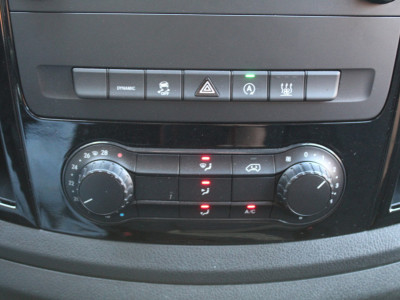 Mercedes-Benz Vito 116 CDI 163Pk Automaat Lang L2 | LED | Trekhaak foto 15