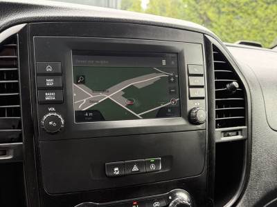 Mercedes-Benz Vito 116 CDI 164 PK / L2H1 / TREKHAAK / CAMERA / NAVI / CRUISE / AIRCO / PDC 15
