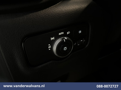 Mercedes-Benz Vito 116 CDI 164pk L2H1 Euro6 Airco | Camera | Navigatie | Adaptieve Cruisecontrol Stoelverwarming, Parkeersensoren, Bijrijdersbank foto 18