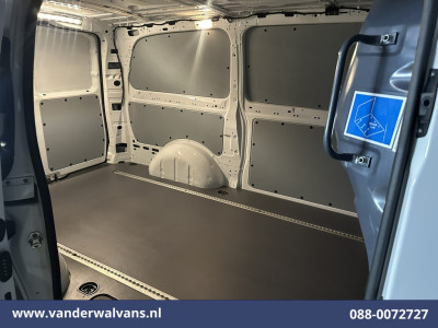 Mercedes-Benz Vito 116 CDI 164pk L2H1 Euro6 Airco | Camera | Navigatie | Apple Carplay | Cruisecontrol Android Auto, Parkeersensoren, Bijrijdersbank foto 14