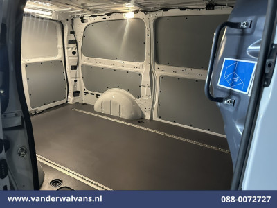 Mercedes-Benz Vito 116 CDI 164pk L2H1 Euro6 Airco | Camera | Navigatie | Apple Carplay | Cruisecontrol Android Auto, Parkeersensoren, Stoelverwarming, Bijrijdersbank foto 14