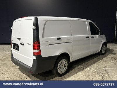 Mercedes-Benz Vito 116 CDI 164pk L2H1 Euro6 Airco | Camera | Navigatie | Cruisecontrol | Stoelverwarming Parkeersensoren, Bijrijdersbank foto 12