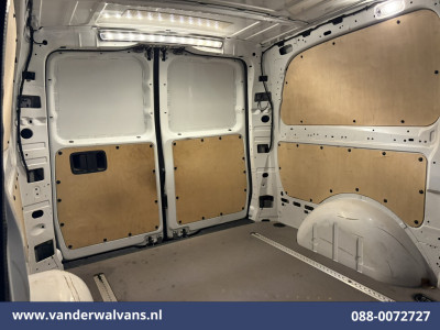 Mercedes-Benz Vito 116 CDI 164pk L2H1 Euro6 Airco | Navigatie | Camera | Adaptieve Cruisecontrol Stoelverwarming, Parkeersensoren, Bijrijdersbank 14