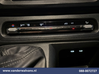 Mercedes-Benz Vito 116 CDI 164pk L2H1 Euro6 Airco | Navigatie | Camera | Adaptieve Cruisecontrol Stoelverwarming, Parkeersensoren, Bijrijdersbank 7