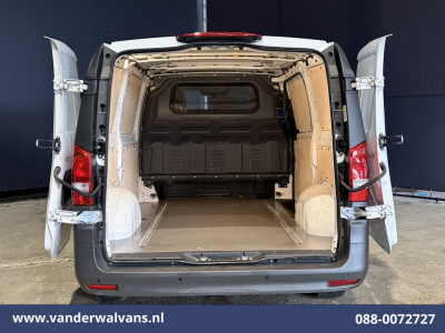 Mercedes-Benz Vito 116 CDI 164pk L2H1 Nieuw model Euro6 Airco | Camera | Navigatie | Cruisecontrol Stoelverwarming, Parkeersensoren, 270 Graden Achterdeuren, Bijrijdersbank foto 13